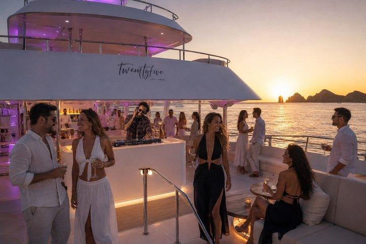 Cabo Adventure TwentyFive oder Oceanus Sunset oder Snorkel und Abholung