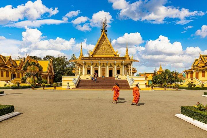 Phnom Penh Royal and Cultural Highlights Tour