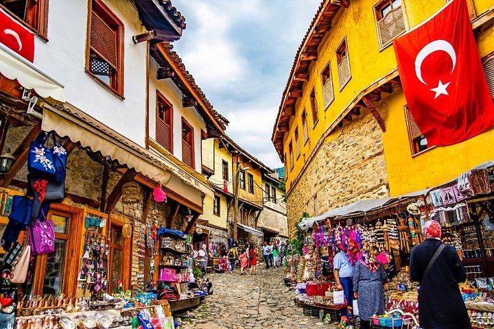Bursa Heritage: Grand Mosque, Cumalikizik & Uludag Full Day Tour