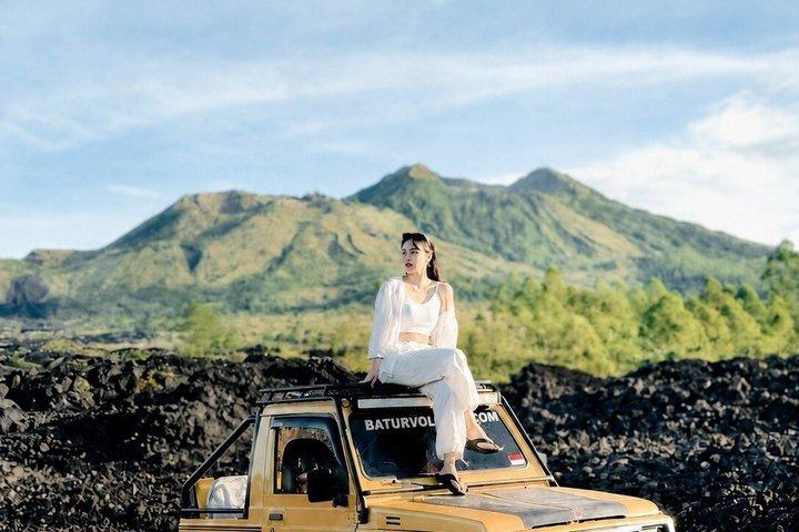 Tour in jeep all'alba del Monte Batur con attività opzionali
