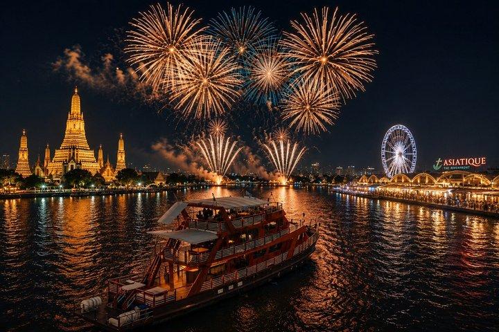 Crucero de Cena de Lujo por el Chao Phraya en Bangkok