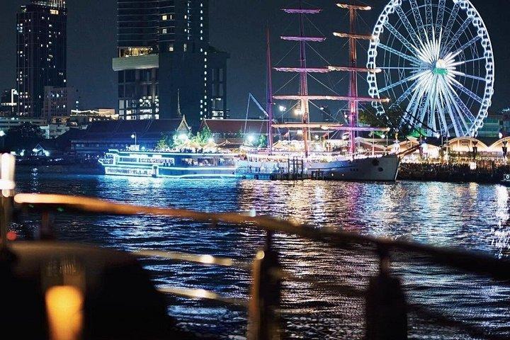 バンコク・チャオプラヤ豪華ディナークルーズ