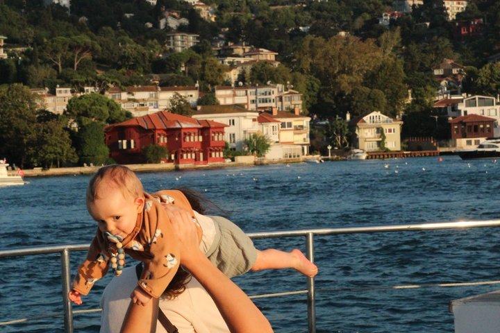 Istanbul Bosphorus Sunset Cruise med vin på en luksus yacht