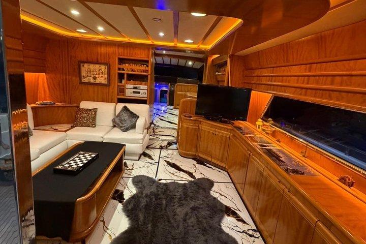 Excursão privada de iate de luxo em Alanya