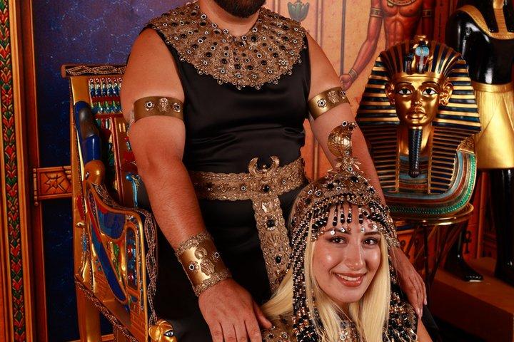 ハルガダでのファラオ写真撮影 - ユニークなエジプト体験