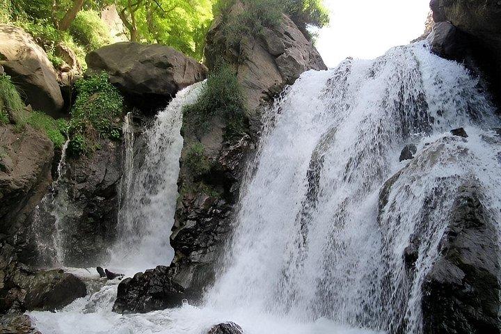 マラケシュからイミルとハイアトラス山脈へのプライベート日帰り旅行