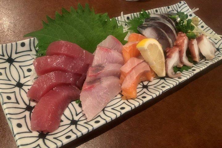 Osaka: Guia de comida com 12 pratos e 2 bebidas