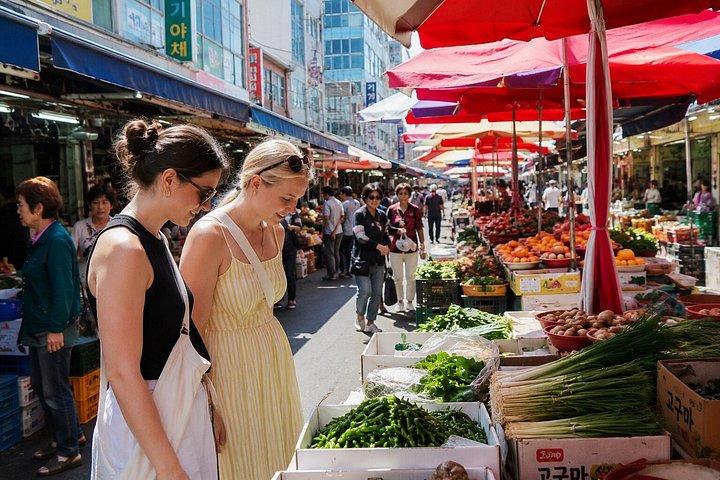 Customizable Private Busan Highlights Tour with a Local Guide