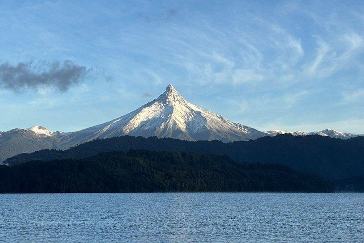 Puerto Varas Private Excursion: Petrohué Falls, Lake & Lunch