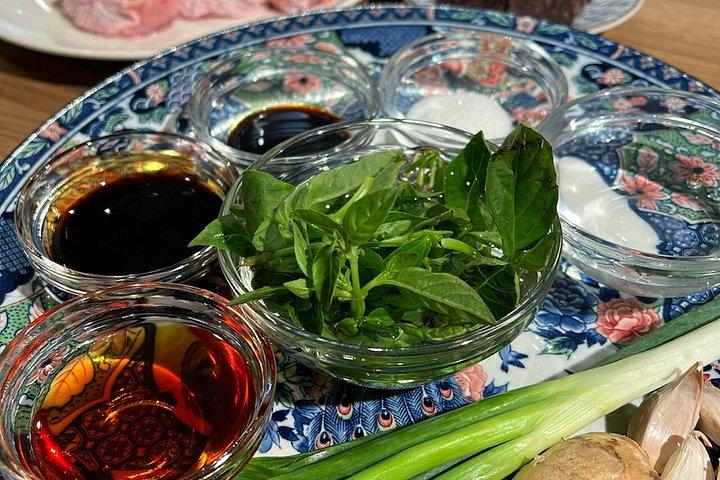 Traditional Market Cooking Class in Taipei