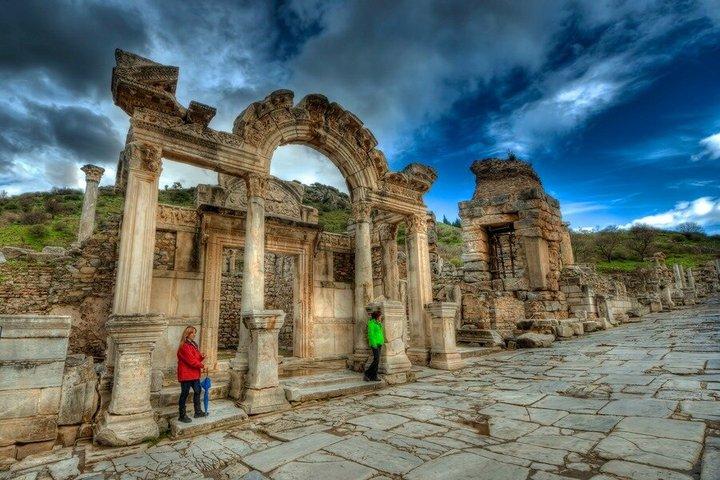 Turkey's Gold Triangle Tour: Pamukkale, Ephesus, Cappadocia
