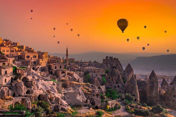 Turkey's Gold Triangle Tour: Pamukkale, Ephesus, Cappadocia