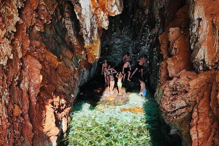 From Hvar: Unforgettable Tour to The Island Vis and Blue Cave