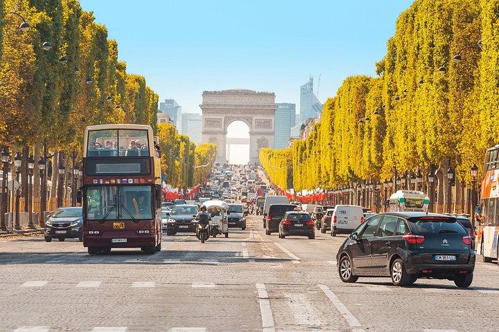 パリ・ホップ・オン・ホップ・オフ観光バスツアー