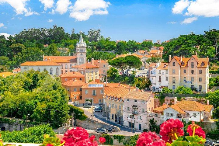 Sintra & Cascais Small Group Tour from Lisbon