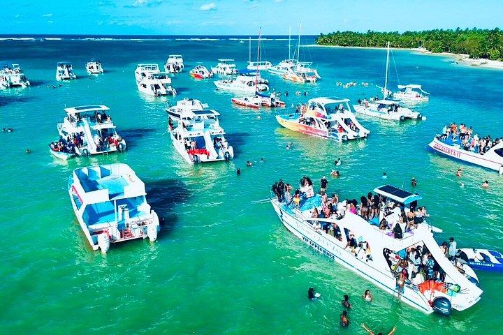 Punta Cana Bootsparty: Open Bar & Live DJ