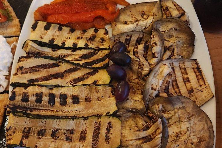 レッチェでワインと一緒に味わうサレント料理体験