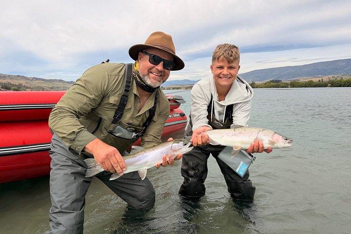 Lake Dunstan Private Jet Boat Fishing Experience
