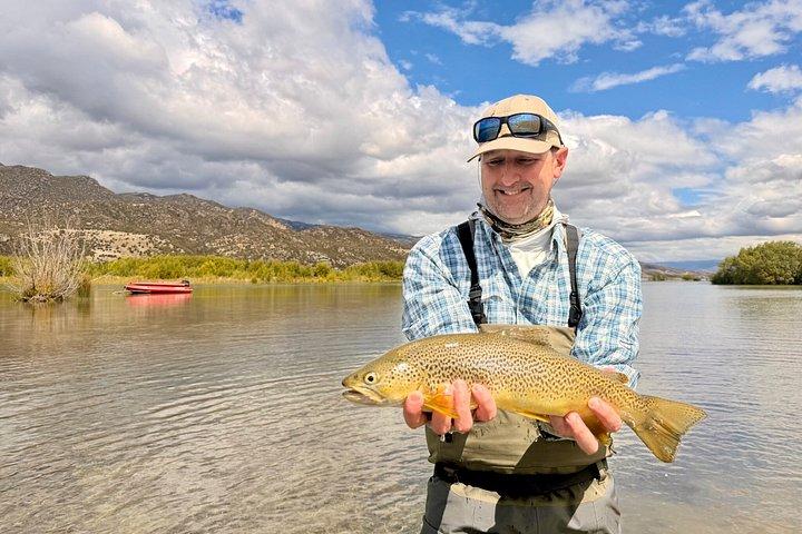 Lake Dunstan Private Jet Boat Fishing Experience