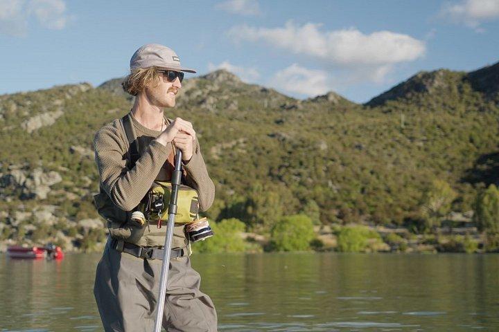 Lake Dunstan Private Jet Boat Fishing Experience