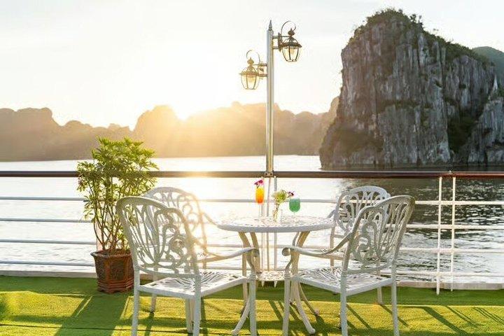 Experience Ha Long Bay 1 Day with Cruise