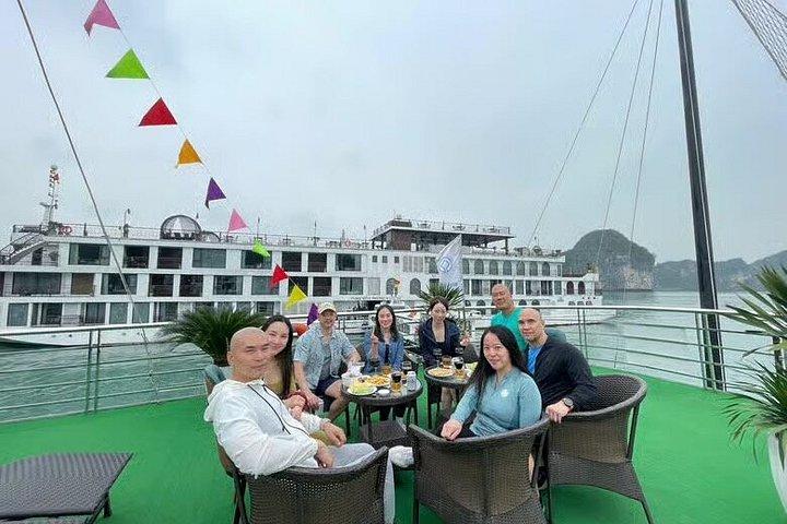 Experience Ha Long Bay 1 Day with Cruise