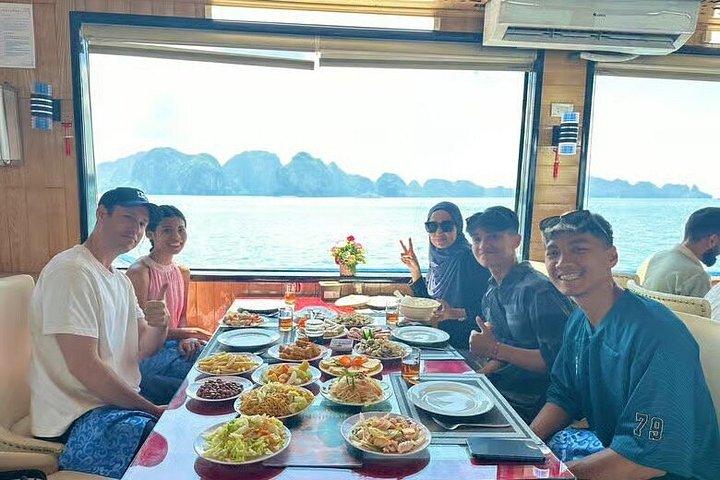 Experience Ha Long Bay 1 Day with Cruise