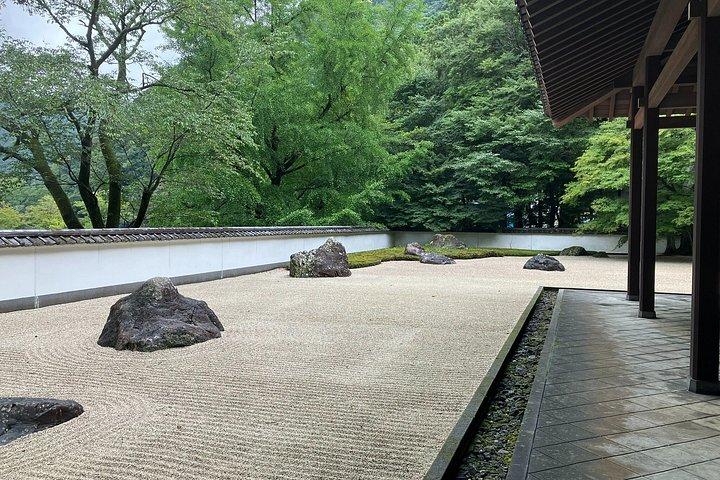 東京と奥多摩のアートネイチャーと酒蔵散策ツアー