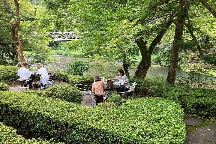 東京と奥多摩のアートネイチャーと酒蔵散策ツアー