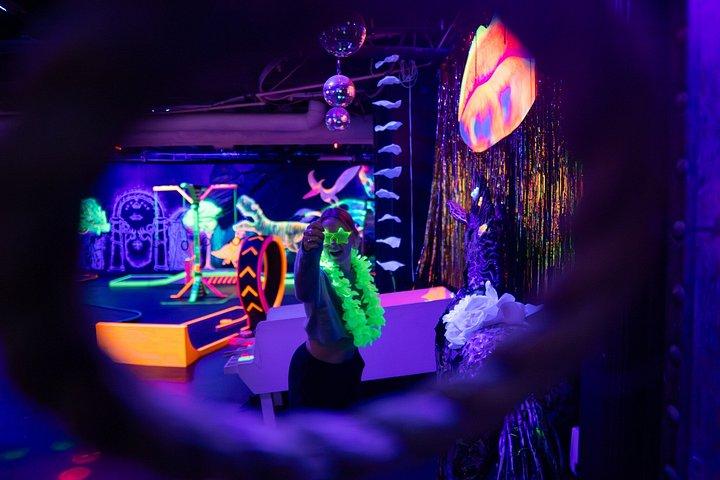 Putt'n'Glow Mini Golf in Queenstown