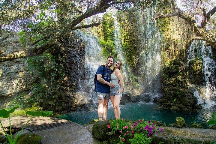Chiang Mai Private Dantewada Cafe and Sticky Waterfall Tour