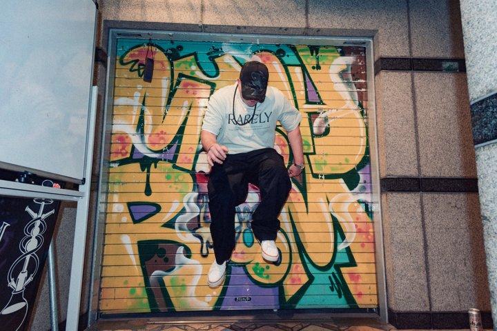 Dotonbori Neon Nights: Private Photo Session