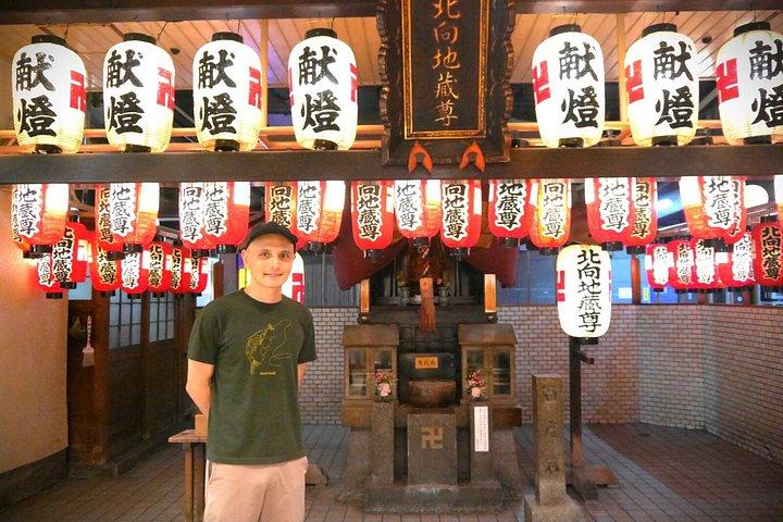梅田を発見：モダン大阪の隠れた名店とスナック、どんな天気でも