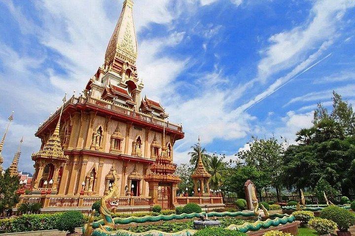 プーケット大仏、ワットチャロン、旧市街日帰りツアー（ランチ付き）