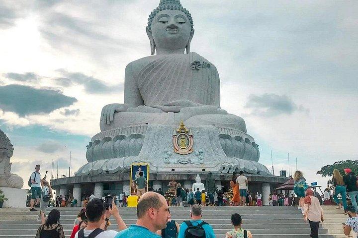 プーケット大仏、ワットチャロン、旧市街日帰りツアー（ランチ付き）