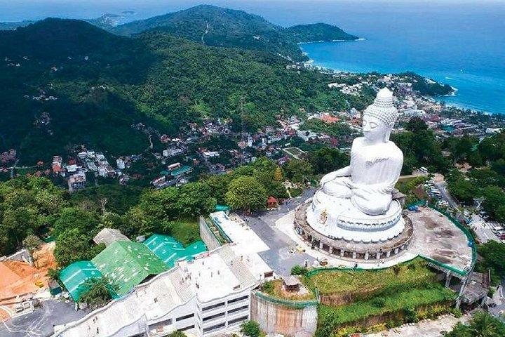プーケット大仏、ワットチャロン、旧市街日帰りツアー（ランチ付き）