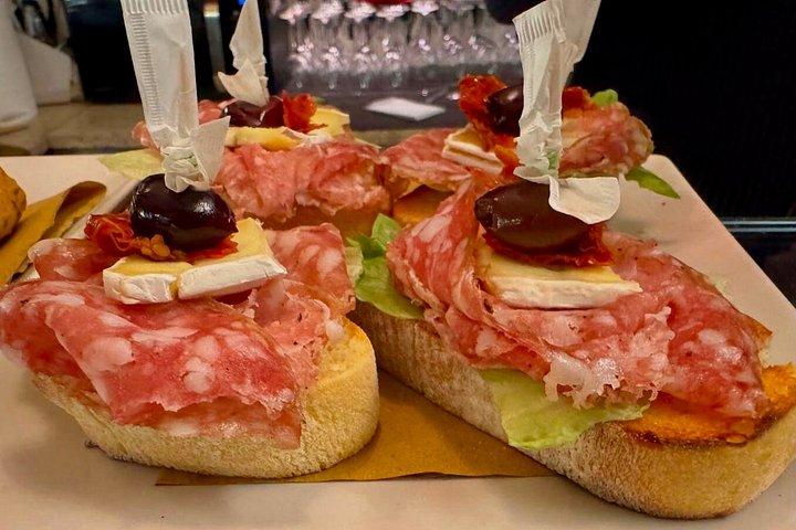 ヴェネツィア料理とワインツアー-地元の人のように食べて飲む