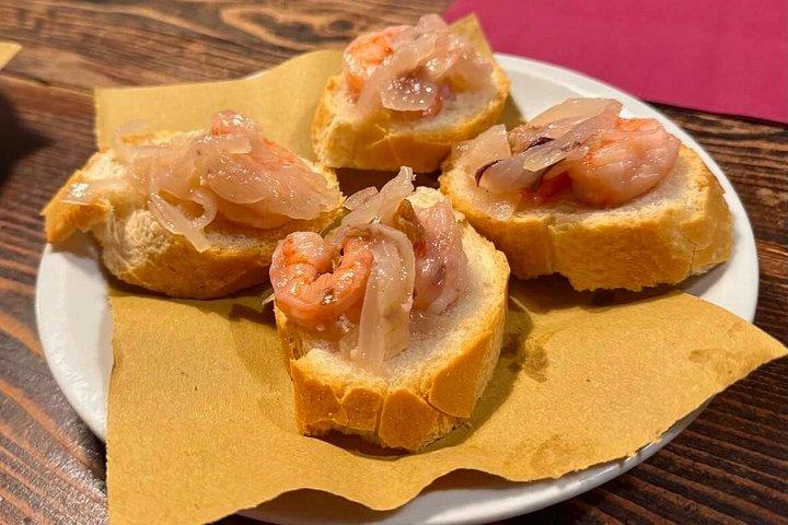 ヴェネツィア料理とワインツアー-地元の人のように食べて飲む