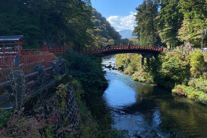 東京民間日光神社と自然日帰りツアーから