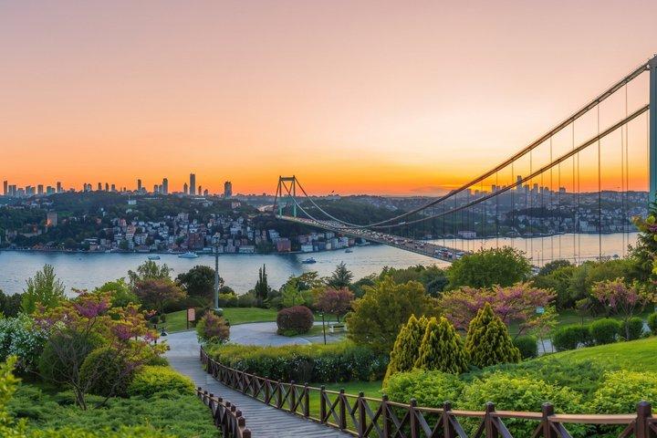 Istanbul Asia Tour by Bus with Bosphorus Cruise