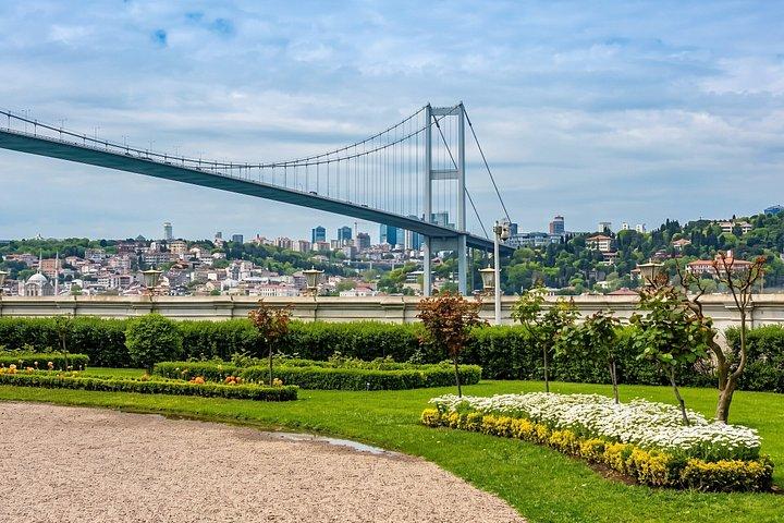 Istanbul Asia Tour by Bus with Bosphorus Cruise