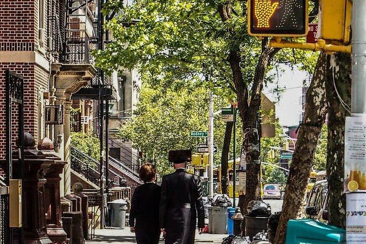 Guided NYC Boroughs Tour with Yankee Stadium Access