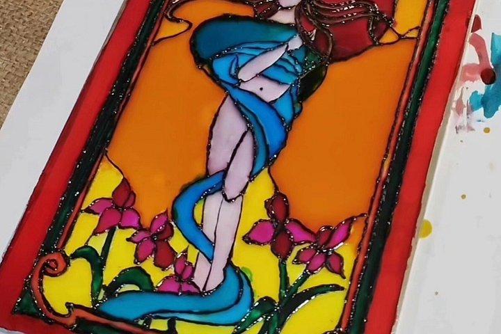 1930年代のヘリテージハウスで軽食付きアンマンガラス絵画教室