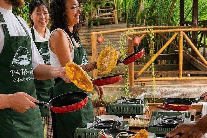 Hoi An Cooking Class with Local Market Visit