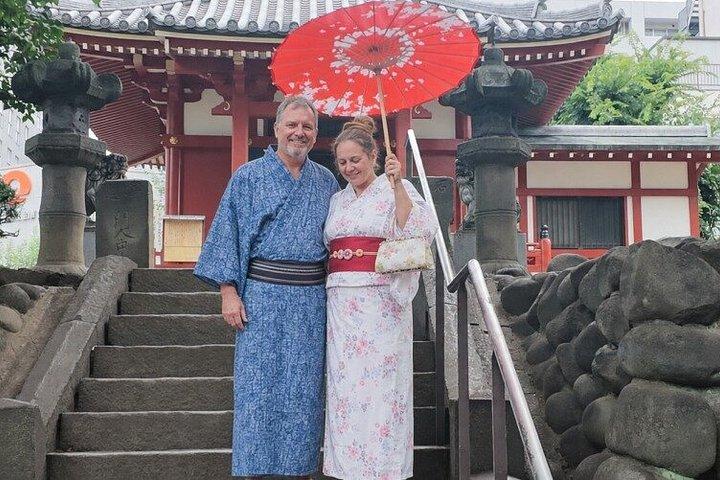 東京プライベート浅草散策ツアー浅草寺抹茶とおもち