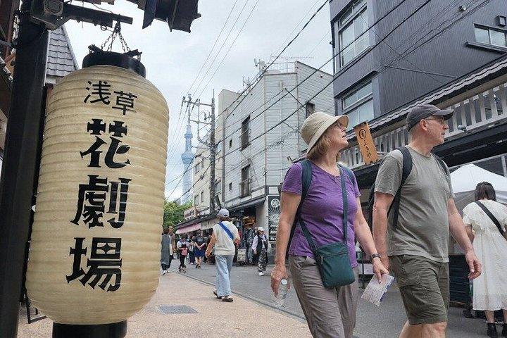 東京プライベート浅草散策ツアー浅草寺抹茶とおもち