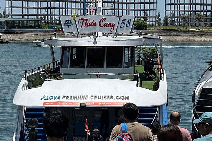 アロバクルーズハロン湾ミッドレンジプレミアム日帰りツアー
