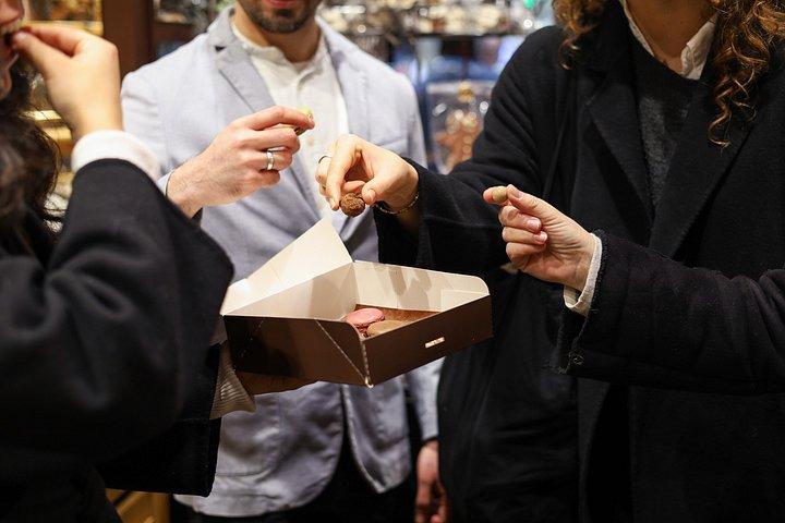 ペストリーとチョコレートのフランス語スイーツ試食ツアー