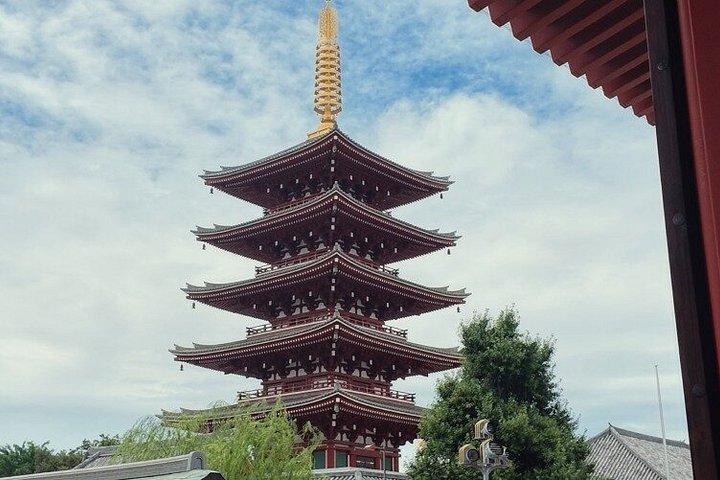 東京プライベート浅草散策ツアー浅草寺抹茶とおもち