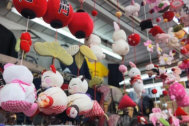 東京プライベート浅草散策ツアー浅草寺抹茶とおもち